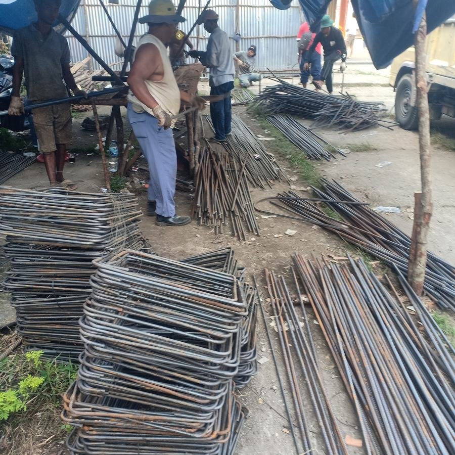 Persiapan besi tulangan proyek